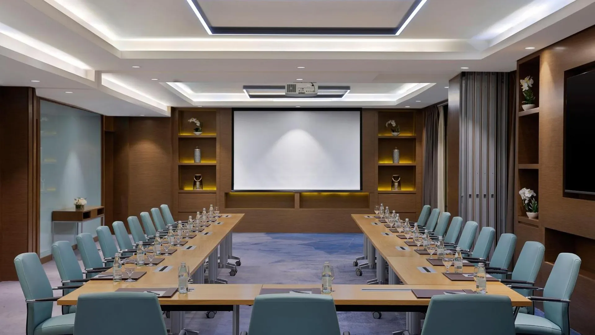 Courtyard By Marriott Riyadh Northern Ring Road Hotel