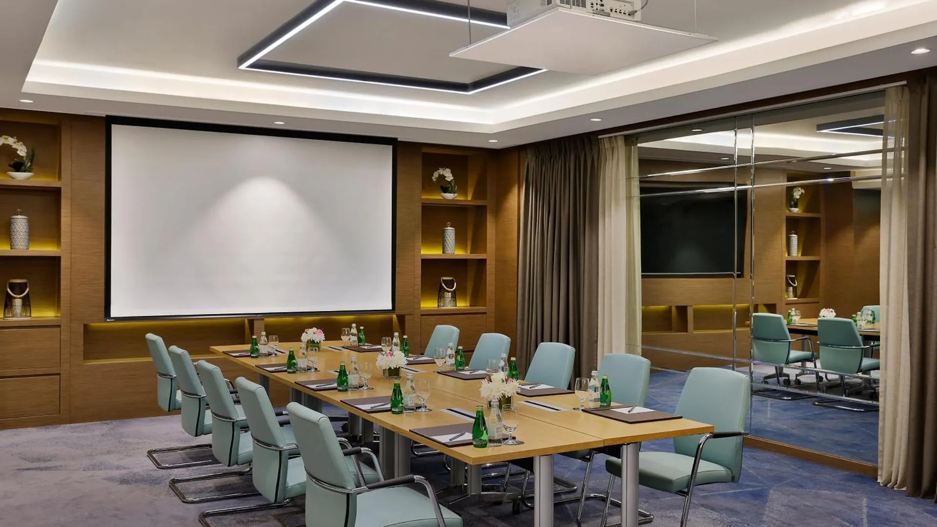 Courtyard By Marriott Riyadh Northern Ring Road 4*,